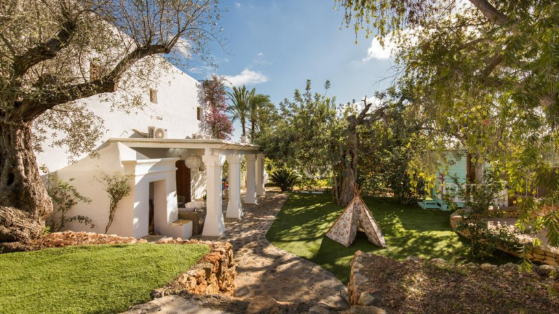 pluche74 ibiza villa rustieke locatie fotofilm00003