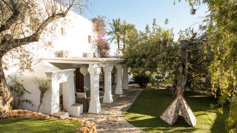 pluche74 ibiza villa rustieke locatie fotofilm00017