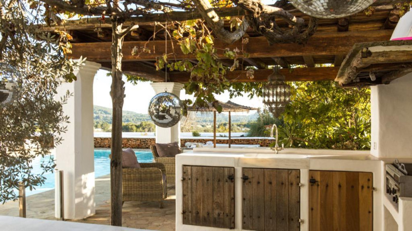 pluche74 ibiza villa rustieke locatie foto film00018