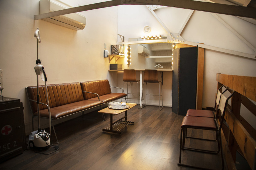 pluche74 industriële studio met rekwisieten 9