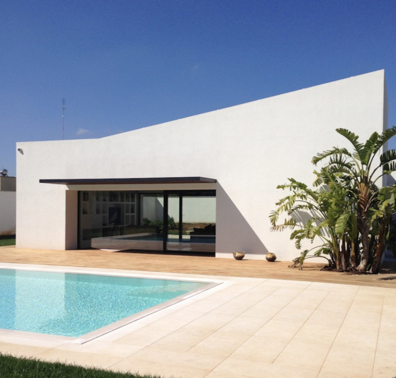 pluche74 italie apulië locatie shoot film foto modern villa zwembad 6