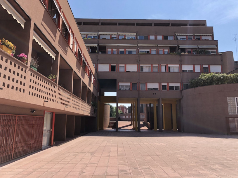 plush74 italy milano location rent shoot film photo housing brutalism concrete 17