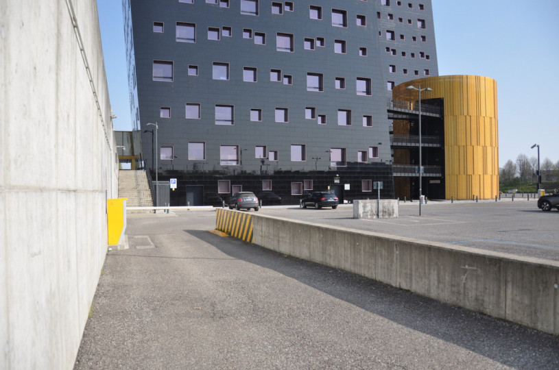 plush74 italy milano location rent shoot film photo streets parking modern architecture glass 2