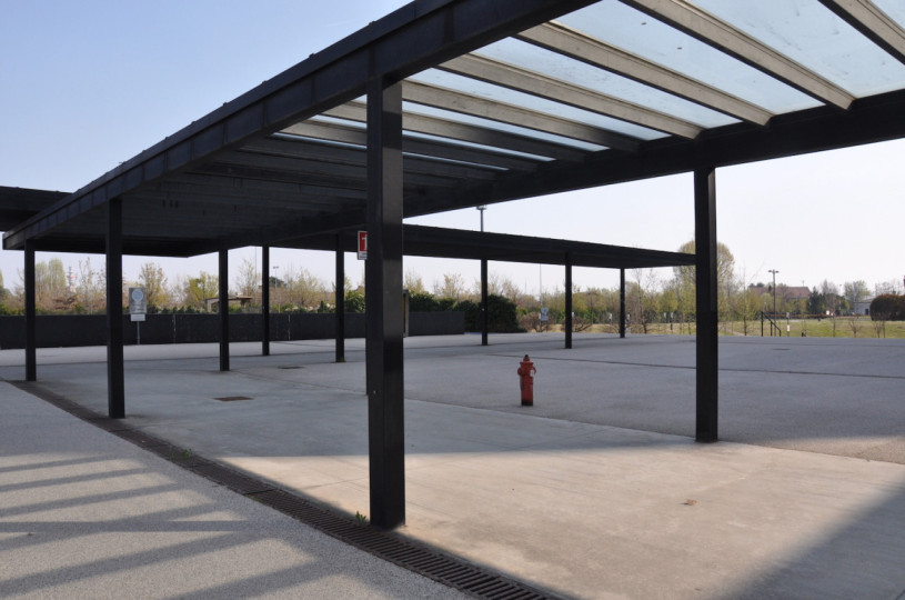 plush74 italy milano location rent shoot film photo streets parking modern architecture glass 27