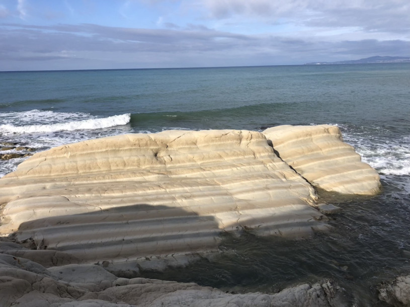 plush74 Italien Sizilien Drehort mieten Film Foto Strand Ruinen Felsen 14