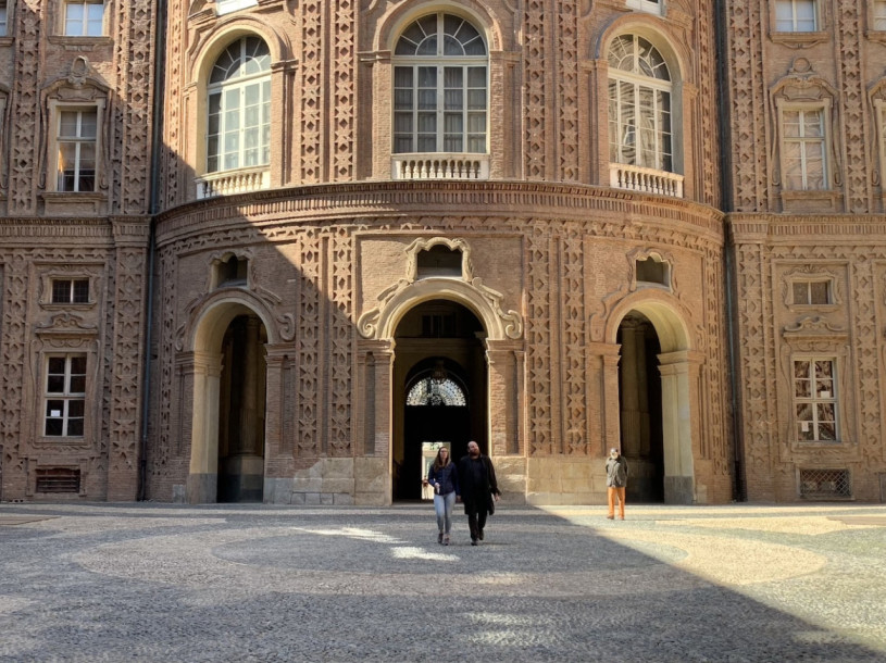 plush74 italy torino location rent shoot film photo streets piazza 10