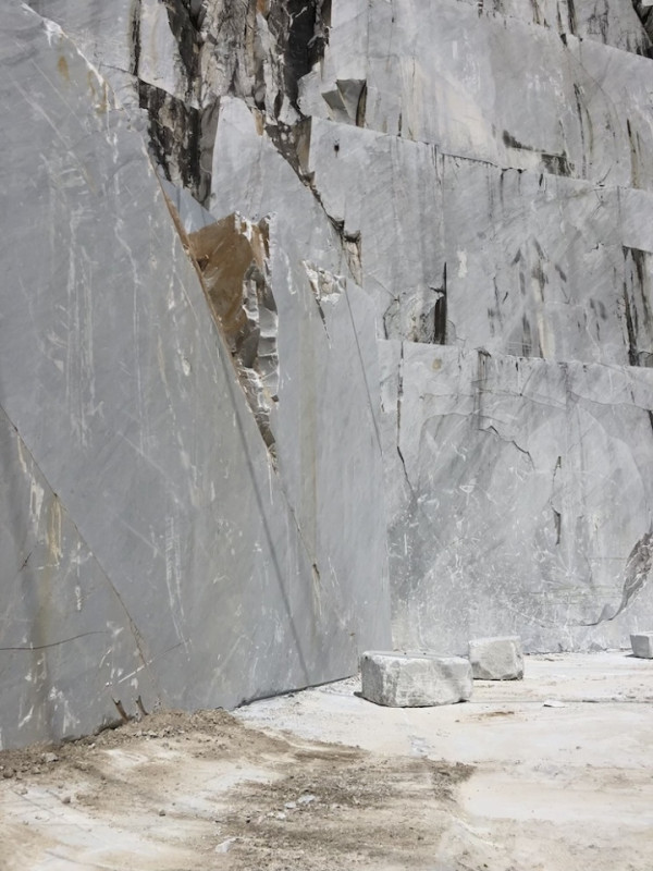 felpa74 italia toscana lugar alquiler rodaje película foto cantera de mármol montaña 12