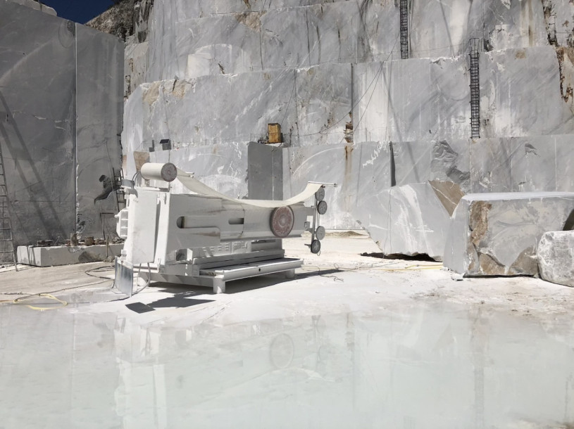 felpa74 italia toscana lugar alquiler rodaje película foto cantera de mármol montaña 16