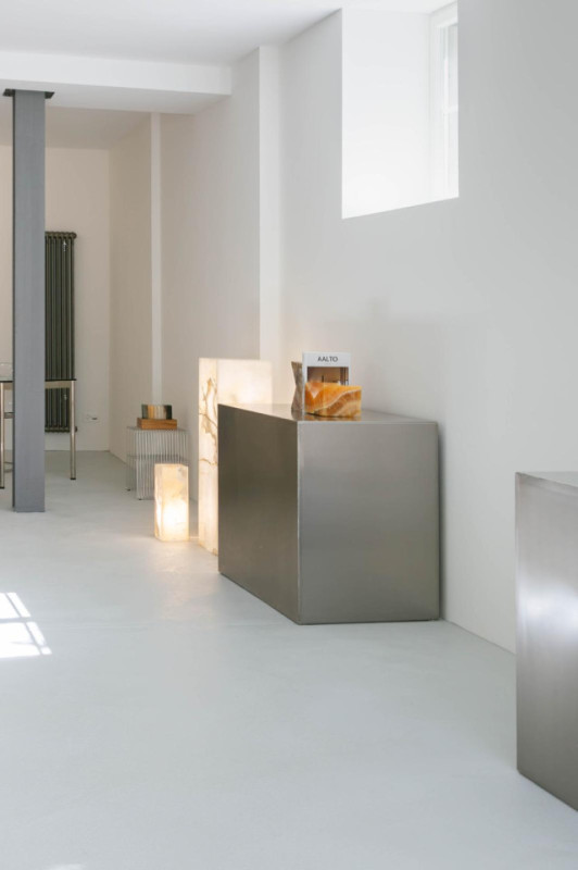 plush74 lake side showroom 1(1)