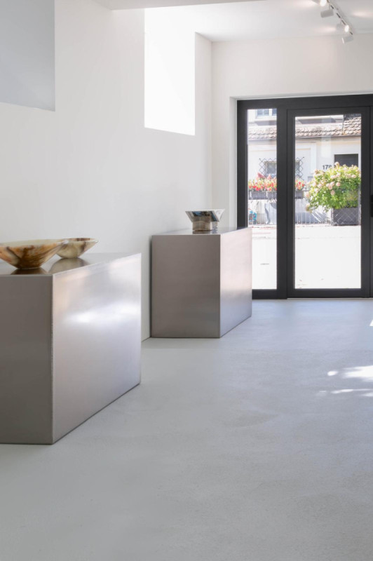 plush74 lake side showroom 3(1)