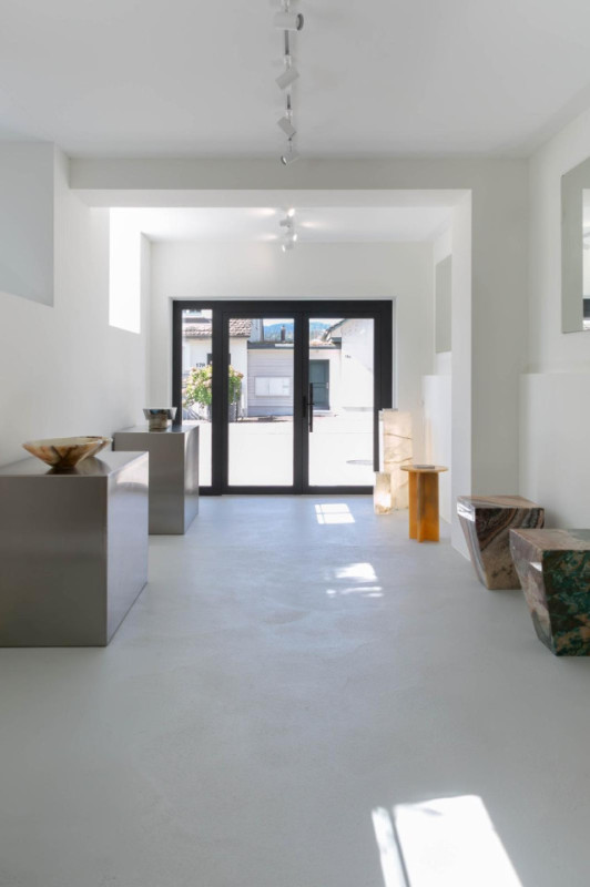 plush74 lake side showroom 4(1)