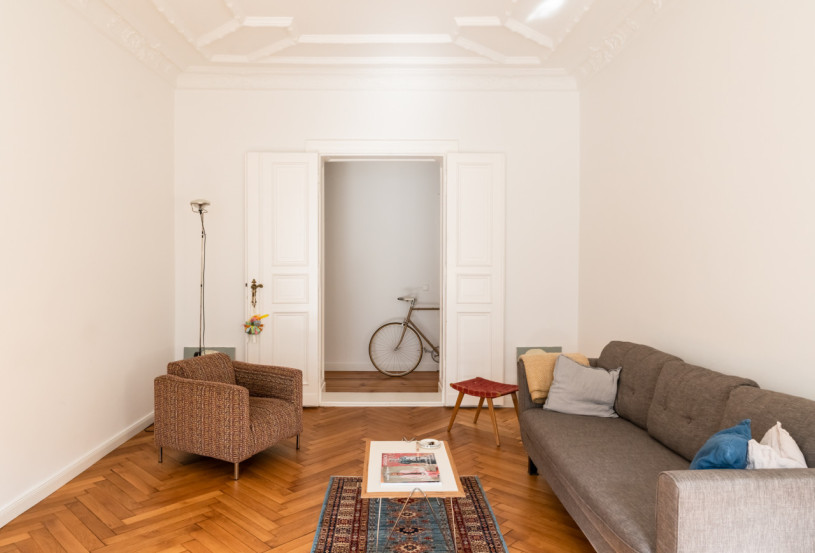 plush74 light flooded apartment 6