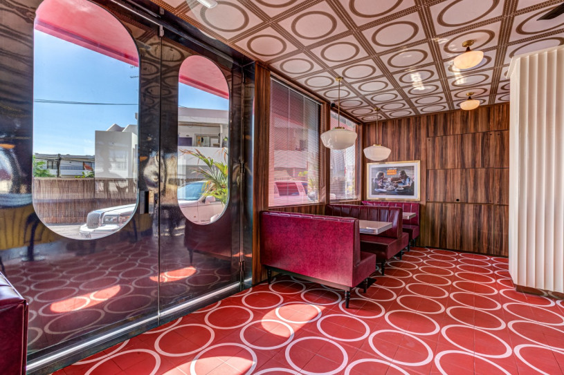 plush74 locaitons spanien ibiza foto film produktion hotel amrican diner00003