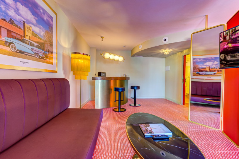 plush74 locaitons spanien ibiza foto film produktion hotel amrican diner00015