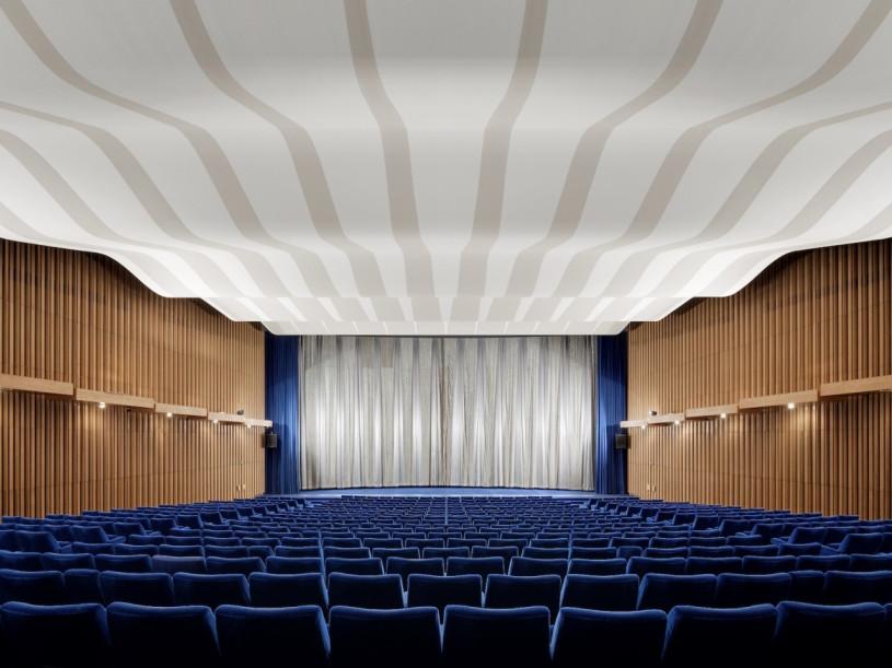 plush74 standort berlin kino kino internationales foto film eventjpg12