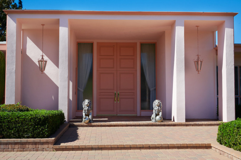 plush74 location california design vintage furniture pink palace shoot film photo fashion car scouting100