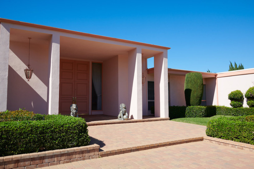 plush74 location california design vintage furniture pink palace shoot film photo fashion car scouting102