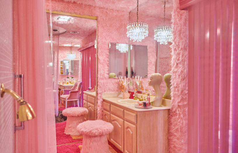 plush74 location california design vintage furniture pink palace shoot film photo fashion car scouting44