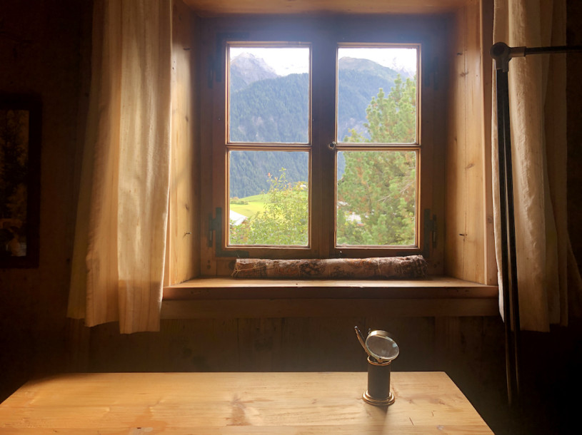 plush74 location film photo alvaneu switzerland historical farm house 29