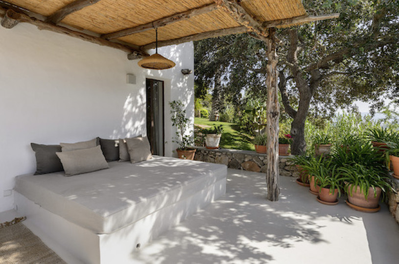plush74 location film photo villa ibiza rustic00034