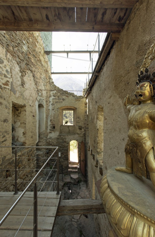 plush74 location messner museum juval tyrol castle6