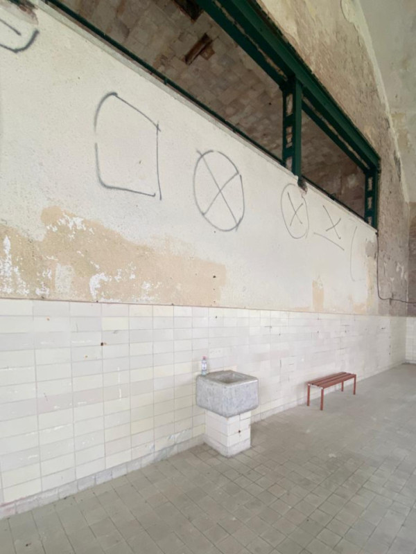 plush74 location photo film abandoned rundown concrete berlin germany52