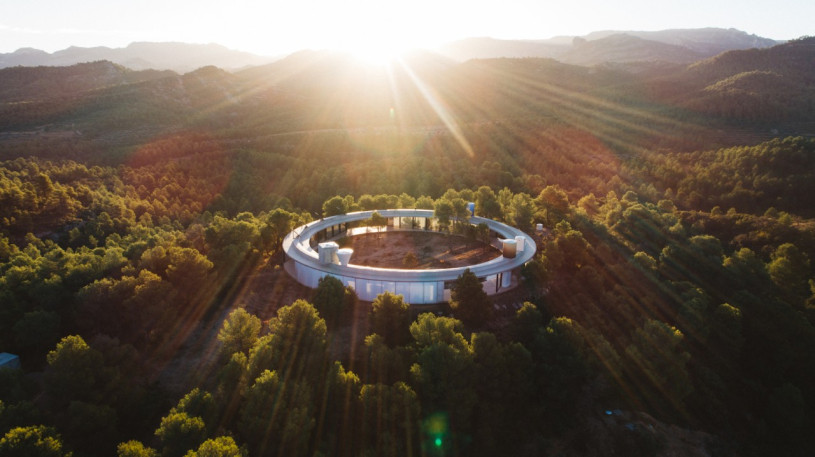 plush74 location photo film architecture conrete nature office madrid spain19