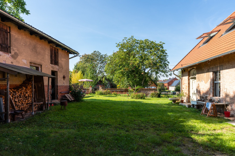 plush74 location photo film berlin event location berlin area contryhouse barn private home house12