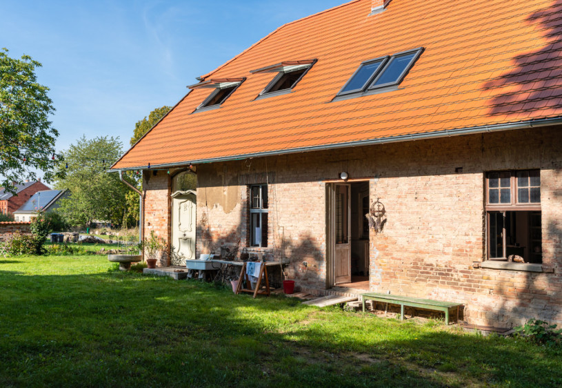 plush74 location photo film berlin event location berlin area contryhouse barn private home house13