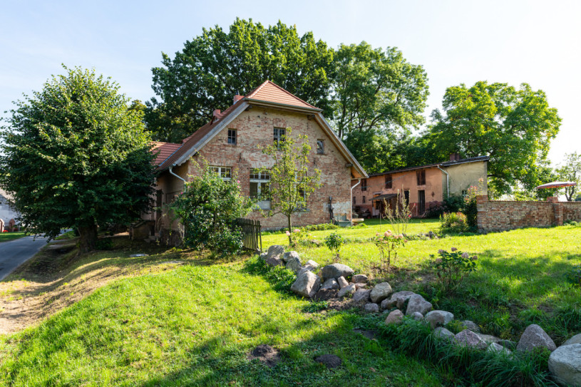 plush74 location photo film berlin event location berlin area contryhouse barn private home house16