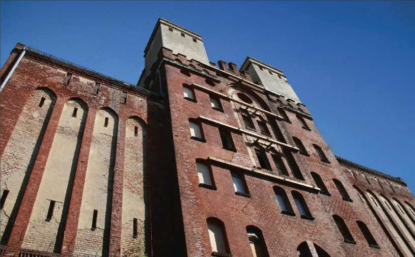 plush74 location photo film event berlin germany industrial 13 (3)