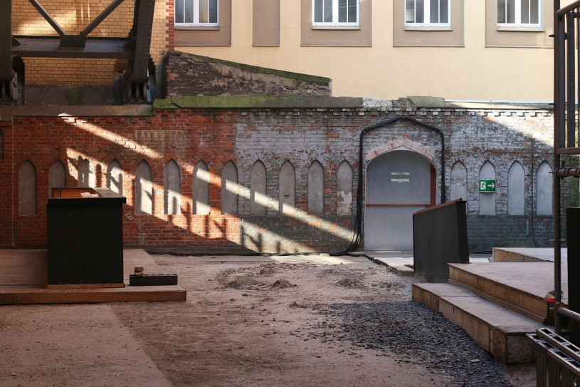 plush74 location photo film event berlin germany industrial 14 (3)