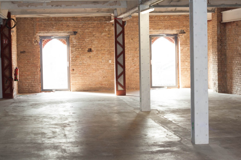 plush74 location photo film event berlin germany industrial 15 (3)