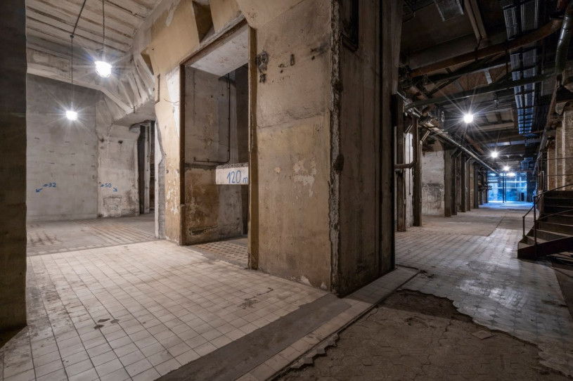 plush74 location photo film event berlin germany industrial 19 (1)