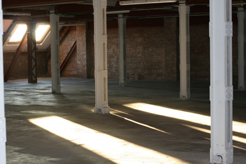 plush74 location photo film event berlin germany industrial 20 (2)