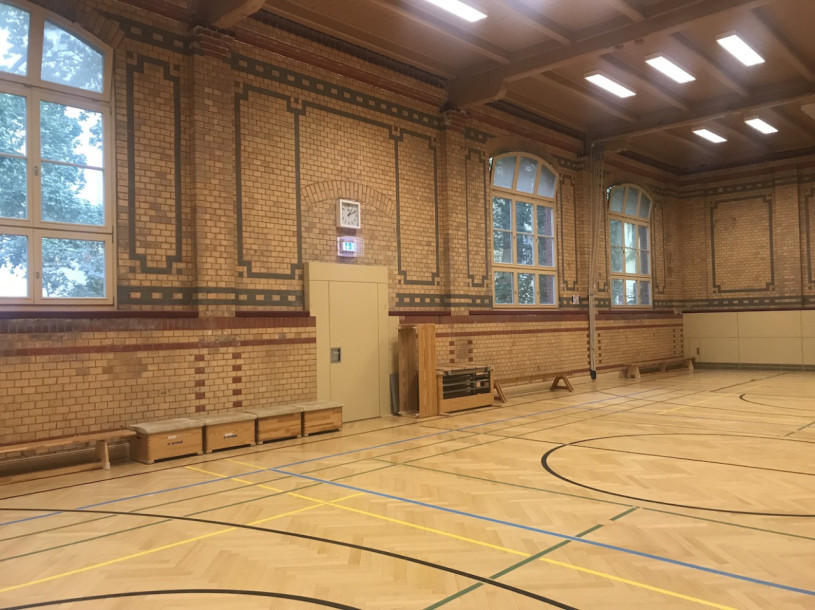 plush74 location photo film event germany berlin sports gym indoor vintage 17