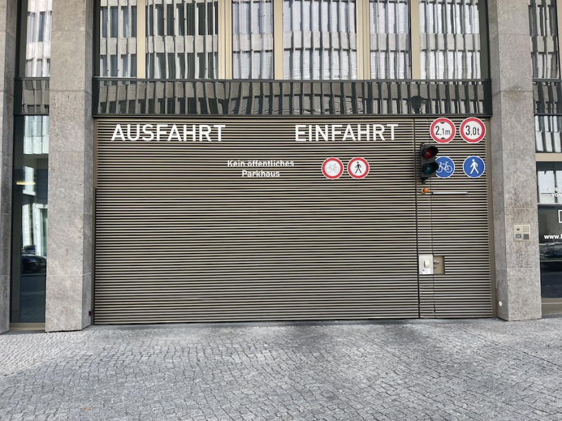 pluche74 locatie foto film evenement locatie scouting berlijn centrum straten19