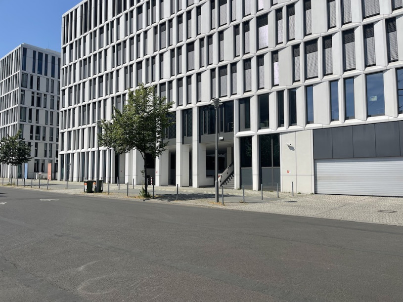 pluche74 locatie foto film evenement locatie scouting berlijn centrum straten33