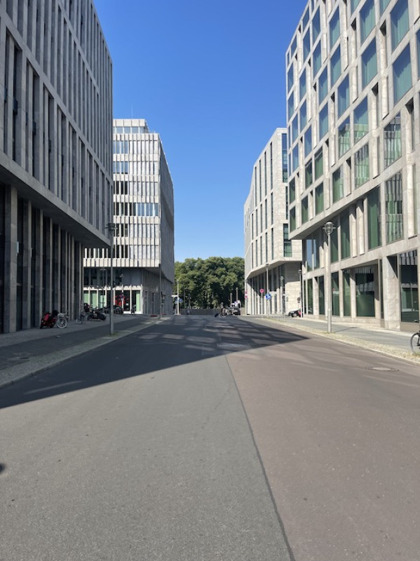 pluche74 locatie foto film evenement locatie scouting berlijn centrum straten9