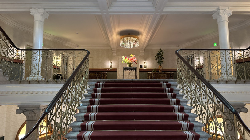 plush74 location photo film event location scouting switzerland hotel luxury2