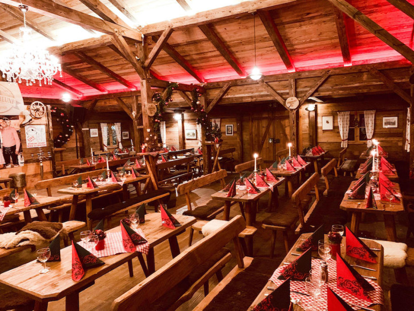 pluche74 locatie foto film evenement locatie scouting hout chalet berlijn6