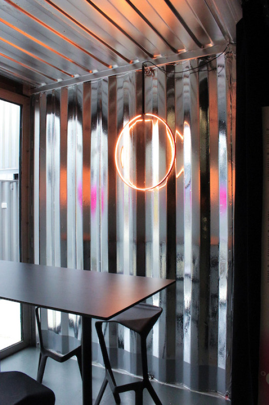 felpa74 ubicación foto película evento alquiler alemania berlin contenedor caja acero sala de exposiciones 41