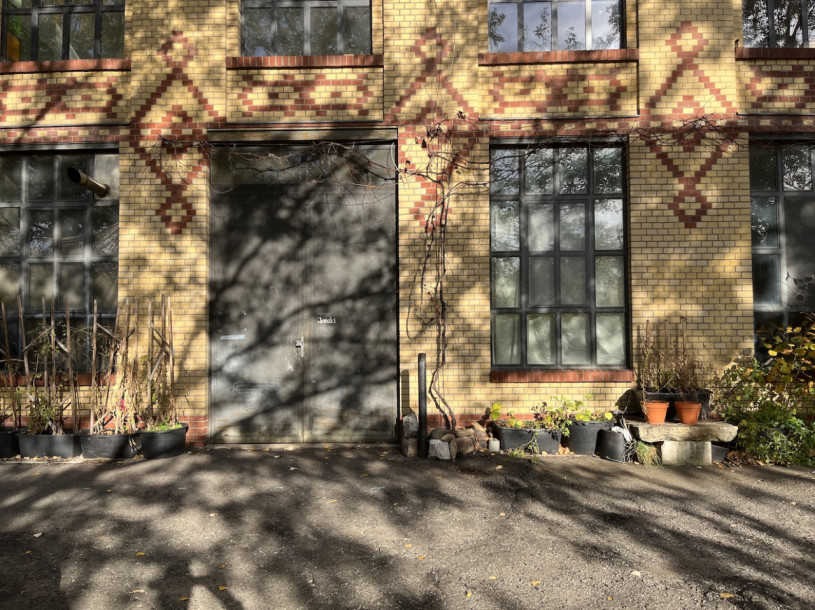 peluche74 location foto film evento noleggio produzione germania berlino fabbrica industriale 23