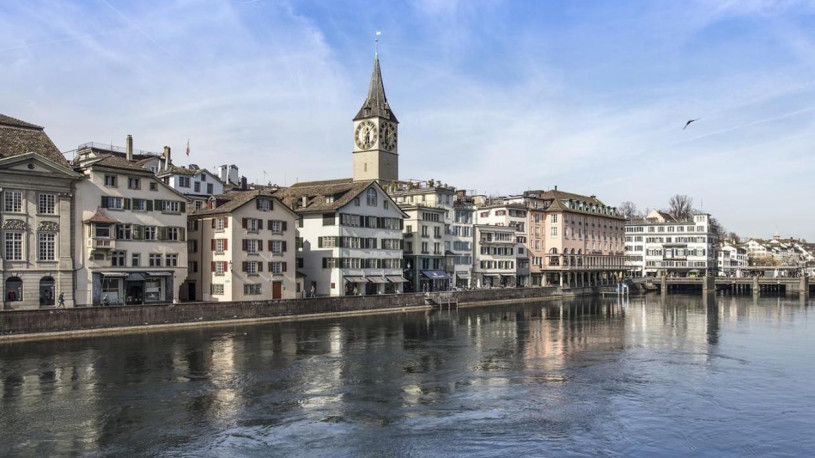 plush74 location photo film event switzerland zurich hotel luxury river 1