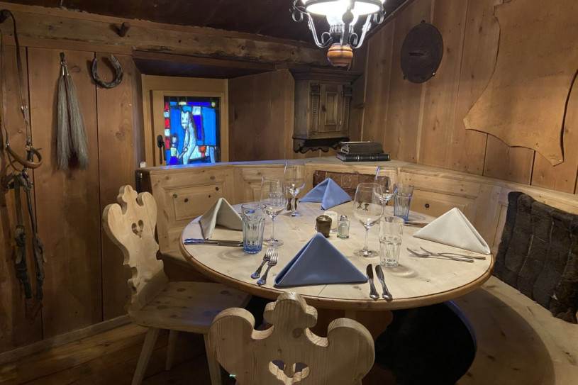 peluche74 lugar foto película evento zuoz engadin suiza montaña restaurante 10