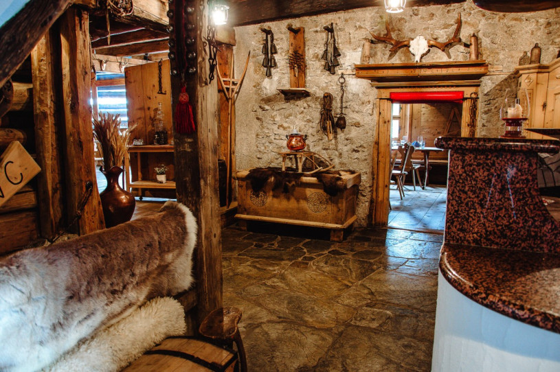 peluche74 lugar foto película evento zuoz engadin suiza montaña restaurante 11