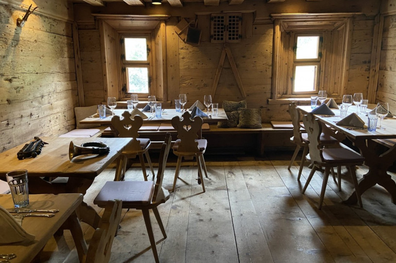 peluche74 lugar foto película evento zuoz engadin suiza montaña restaurante 12