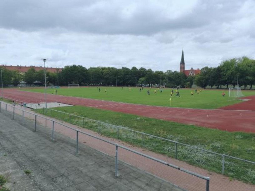 plush74 location photo film sports berlin germany 3 (6)