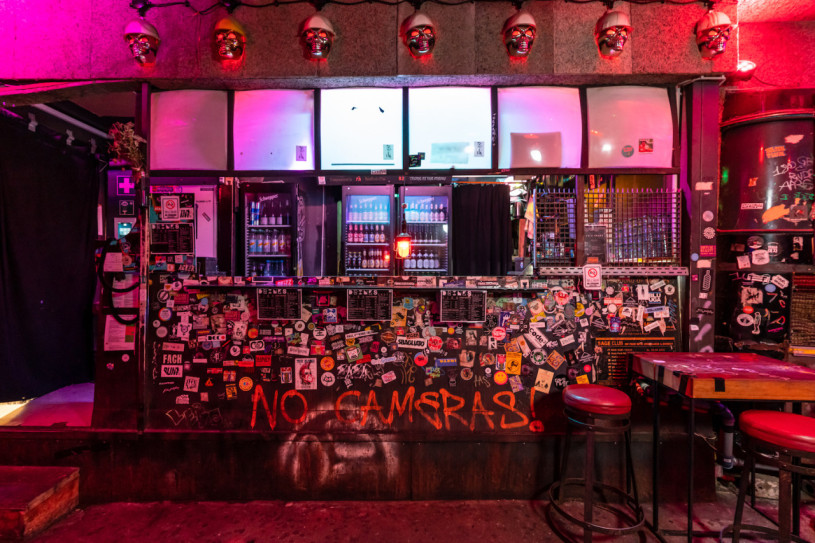 plush74 location scout rental photo film production berlin club bar funky21