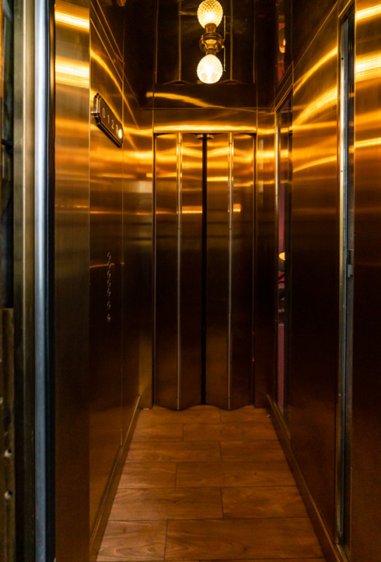 plush74 location scout noleggio spagna foto produzione cinematografica hotel camera suite berlin56